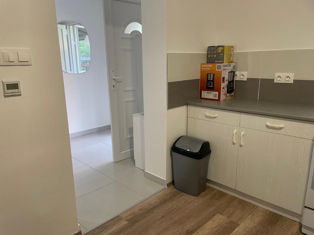 Leda Vendeghaz Apartman *